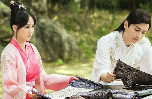 《独孤皇后》陈乔恩主动献吻 陈晓全身僵硬不敢动