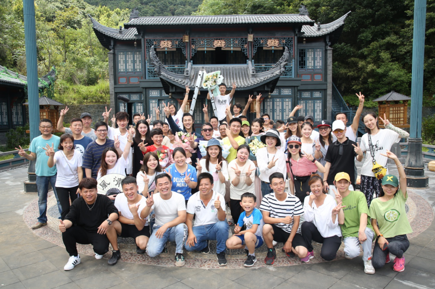 《一夜新娘》横店圆满杀青，让甜痛爱恋在出色武打中进级