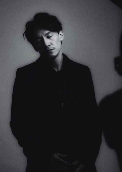 张震《宸汐缘》逆袭《沙丘》杀青 海内小荧幕国际好莱坞均已“震香”