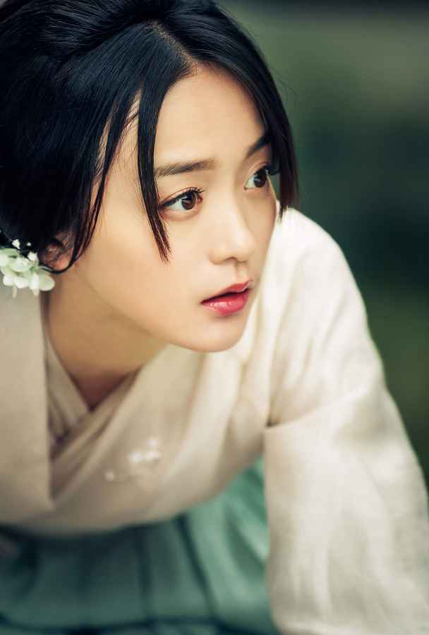 今日头条:何泓姗《凤弈》今天收官 生长型女主灵气爆棚