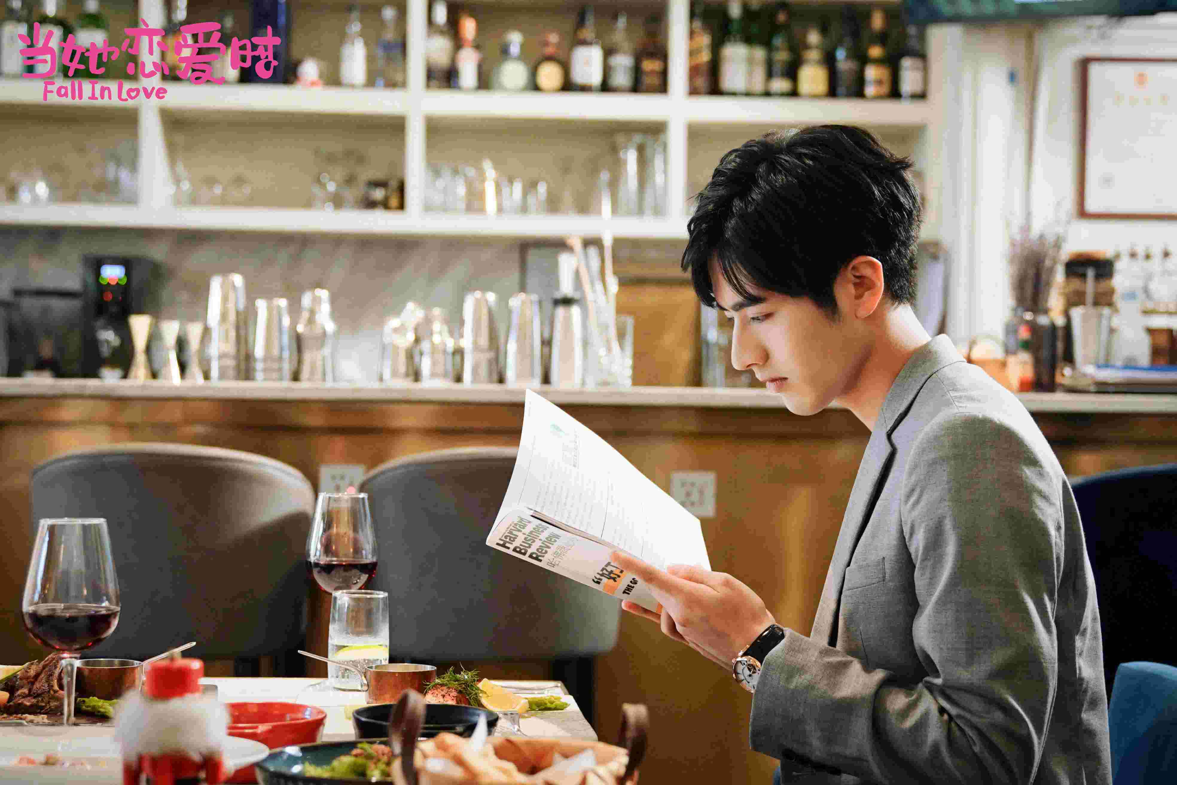 新闻头条:《当她爱情时》完美收官 “枫糖”甜蜜合体引爆观众热议