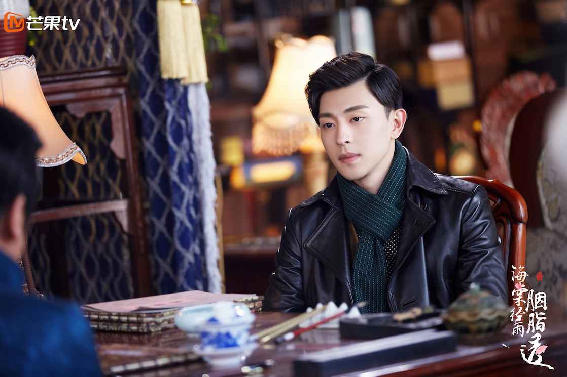 头条最新消息:《海棠经雨胭脂透》另类撒糖 邓伦李一桐狂秀恩爱虐哭网友