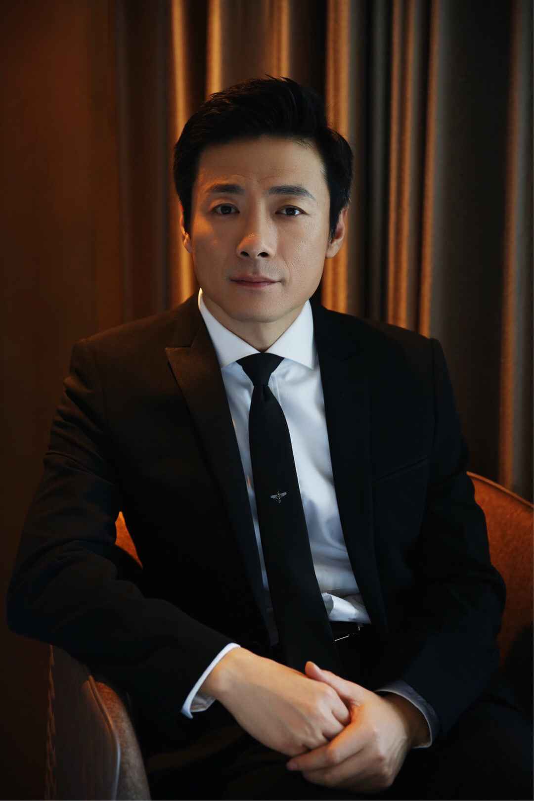 头条最新消息:祖峰表态金鸡百花影戏节闭幕式 接受单位评委助力空想