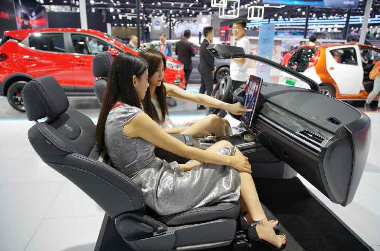 广州车展迎来首个专业公家日 粤车企智能化成就受存眷