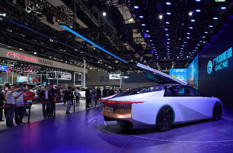 广州车展迎来首个专业公家日 粤车企智能化成就受存眷