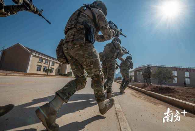 反恐精英 沙场砺兵