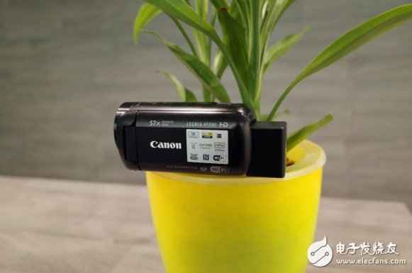 高质量的伴随用佳能HF R86跟孩子一起生长：小机身 大伶俐