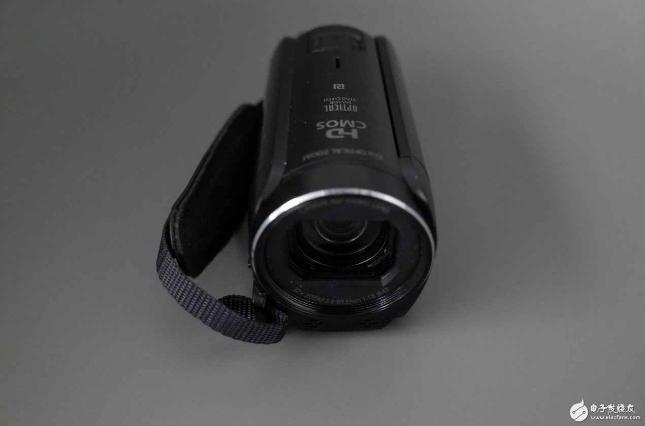 高质量的伴随用佳能HF R86跟孩子一起生长：小机身 大伶俐