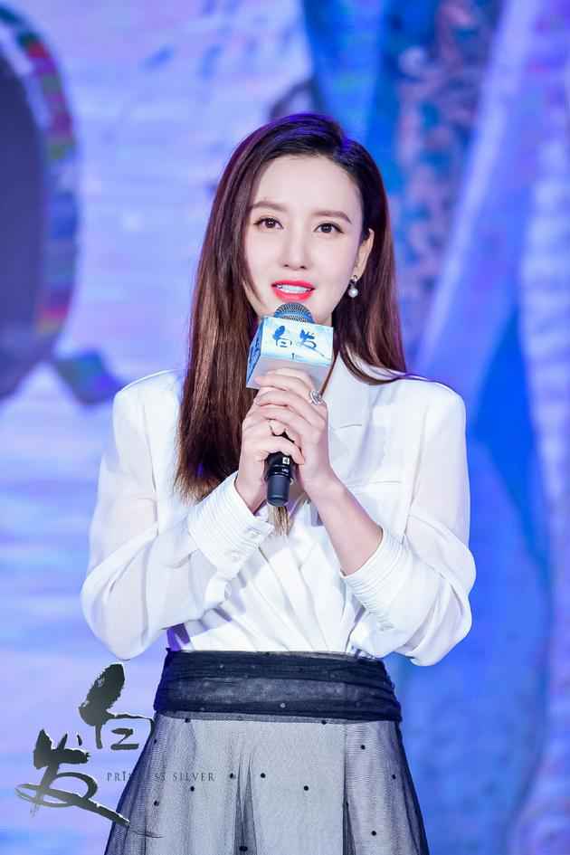 张萌选角拒绝整容脸，直言吴磊鹿晗很适合《穿越火线》