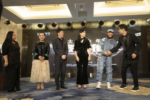 小演员杨慧莎介入影戏《大明少年》宣布会