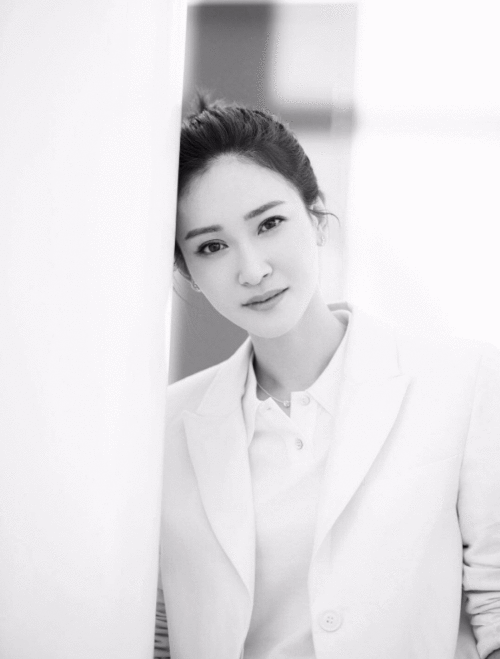 《半生缘》主创齐聚北京 主演董玥人戏合一备受存眷