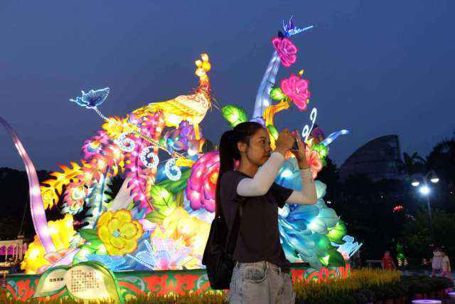 云台花圃2018中秋灯会正式亮灯！这场“粤”色灯展不行错过