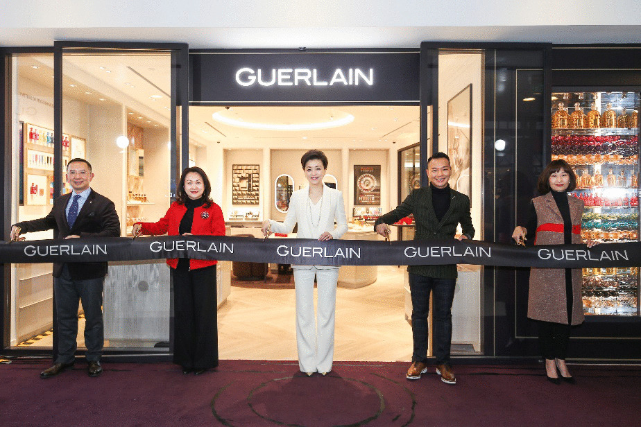 传承百年香氛，品优雅 LAN香水 法国娇兰携品牌密友杨澜谨慎揭幕北京首家佳构店