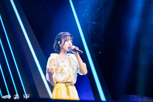 刘人语热力献唱《无限速》《双响炮》助阵QQ飞车手游S联赛秋季赛总决赛