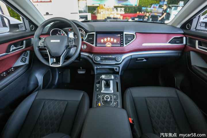 十万预算买SUV，兼具天性与实用？到店实拍哈弗H6 Coupe