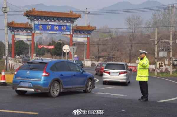  清明将至 北京交管部分宣布清明期间交通出行提示