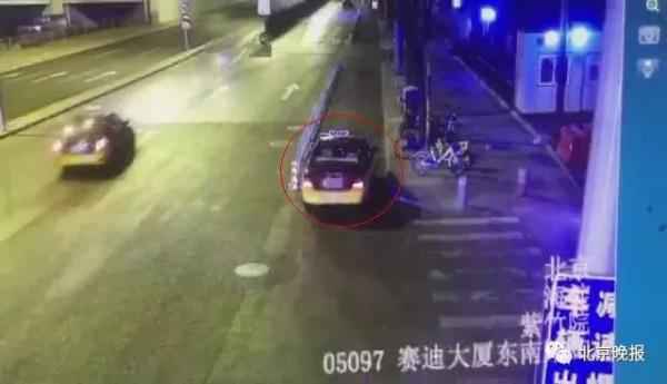  北京的哥有多能聊？劫匪汇报你