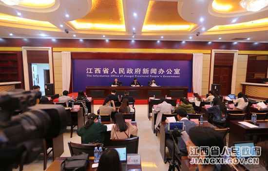 江西进行“扫黄打非”新闻宣布会