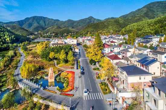 70年发展回眸：改革“模范生”浙江何以先行先试？