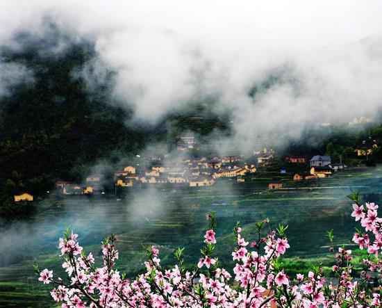 70年发展回眸：改革“模范生”浙江何以先行先试？