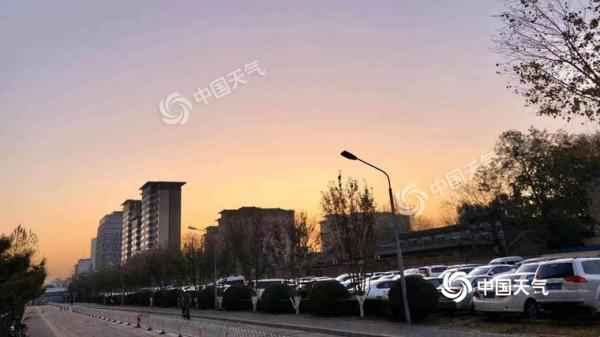  北京今明两天迎气温“缓冲期” 17日起大风降温又来袭