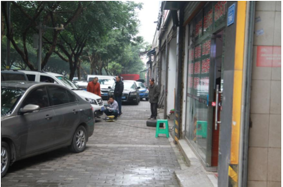 看结果·村子振兴都市晋升看亮点|到群众意见多的处所去破疑解难 重庆都市打点“马路办公”处事为民