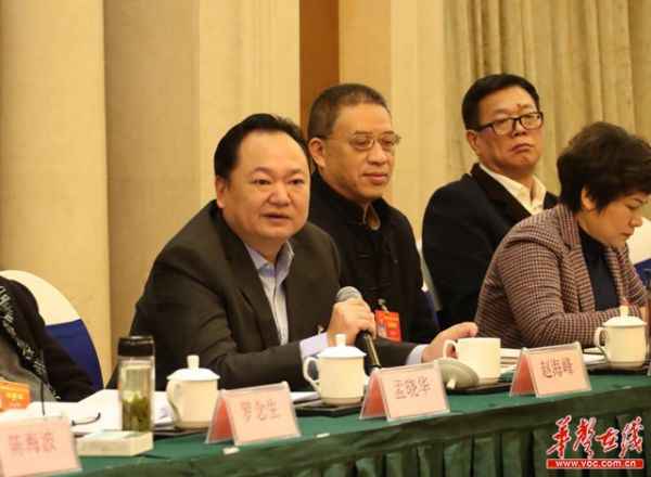 杜家毫：确保湘西坚苦群众过年吃上腊肉