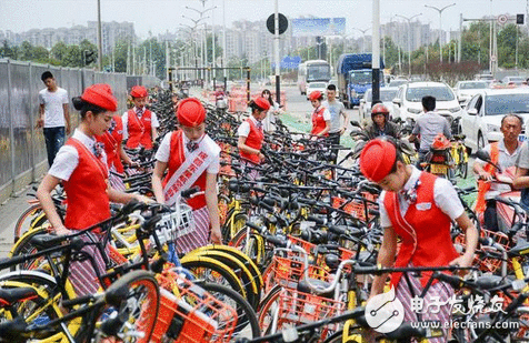 从共享自行车到共享马扎，共享时代真的光降了？网友：明明是出来搞笑的