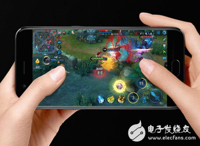 王者荣耀玩家福利大了，打团真的不卡顿英雄佩名剑，王者荣耀还得用OPPO，R11再次登顶热度榜