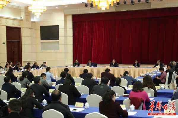 杜家毫参加政协联组讨论，寄语委员识大局连民心善思考勇担当