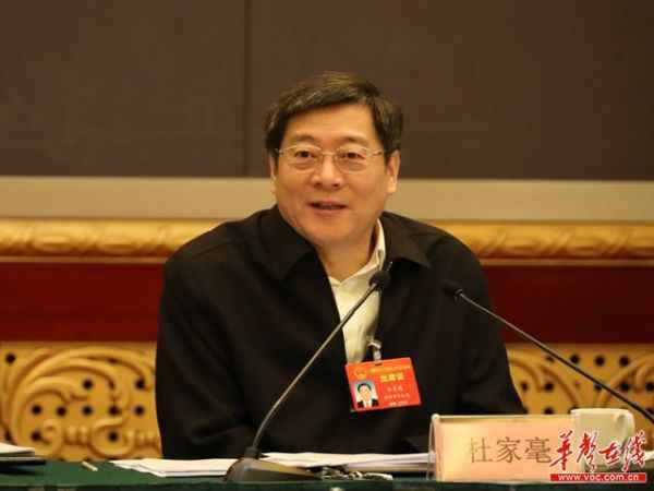 杜家毫：确保湘西困难群众过年吃上腊肉