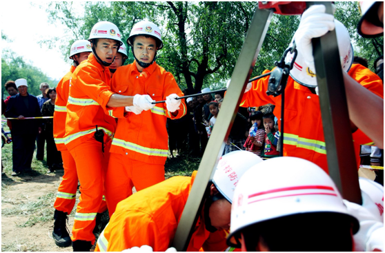 超等网剧《兵王》将映 消防兵版“士兵突击”热血开播