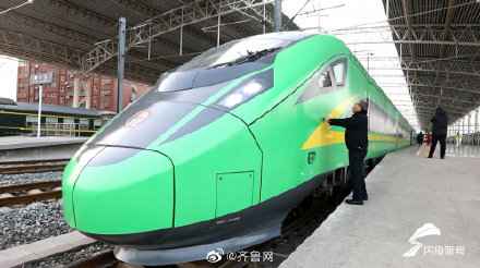  “绿巨人”来了！菏泽迎来首趟动车组 前往北京时间将明明缩短