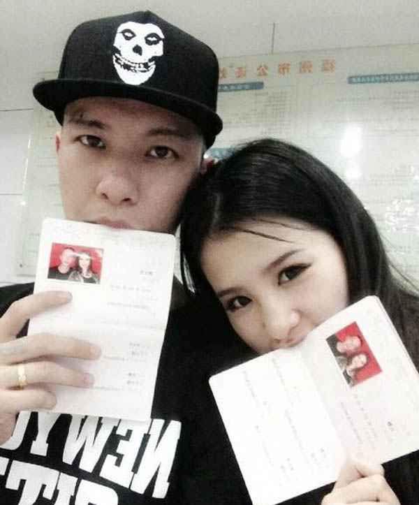 呆宝静老公顽童小春是谁 他们此刻相当幸福