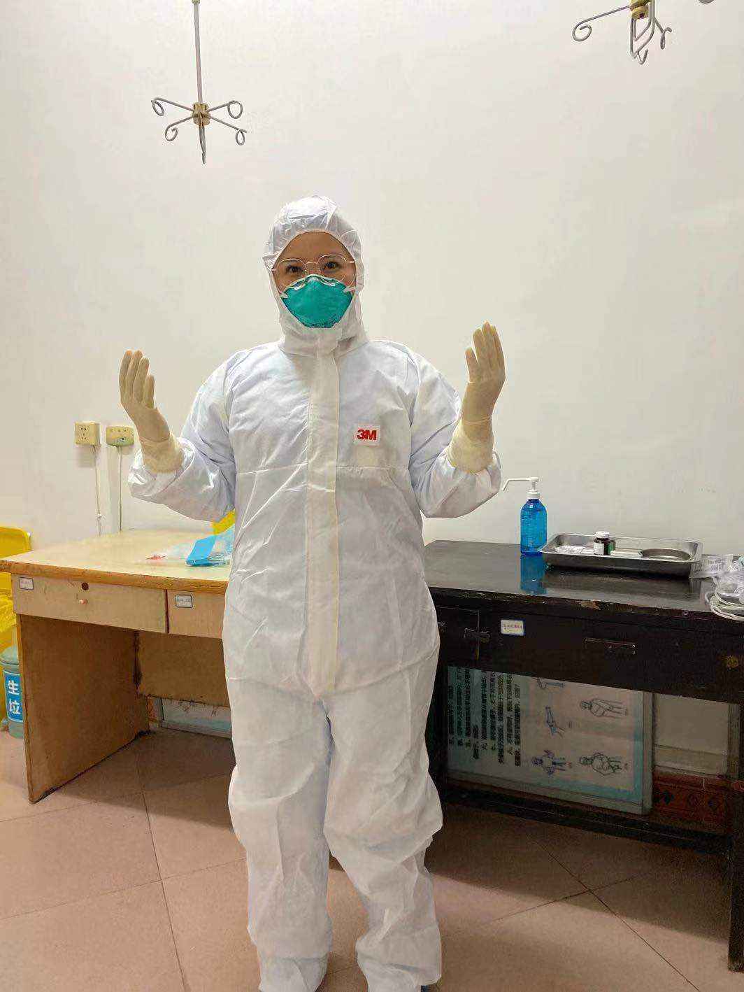 特写|儿子一岁生日，爸爸说：“愿你长成妈妈的样子”