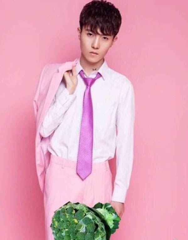 陈新颖人设为什么崩塌 有女友环境下又寻新欢