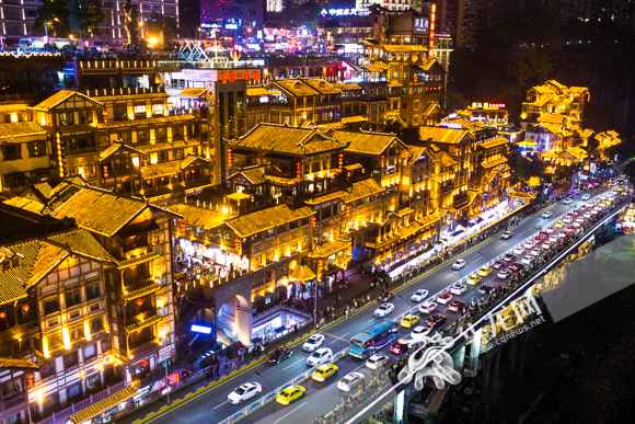 视频|这个五一节，重庆八大商圈揽金17.23亿