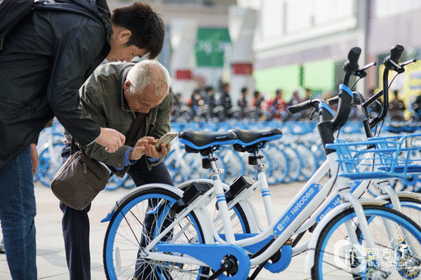 共享单车加快抢滩免押金 哈罗单车再开十城“免押”