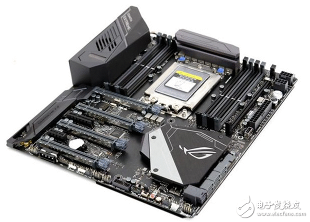 AMD Threadripper开箱图赏：从没有见过巴掌大的处理惩罚器！