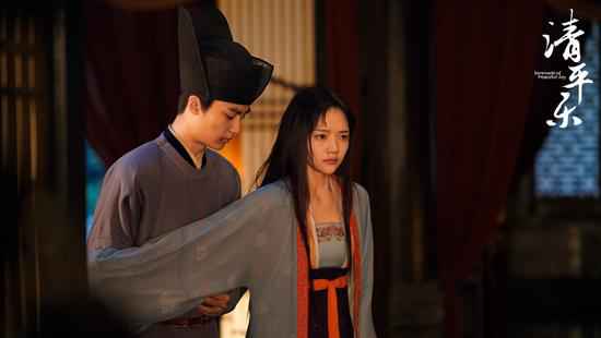 边程向任敏致歉：第一次直播有些感动和告急，措辞没了分寸