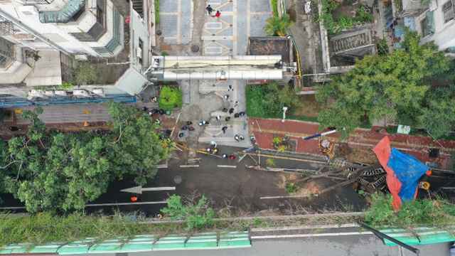 广州海珠路面塌陷劈头判定为雨水冲刷所致，下午可完成回填通车