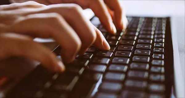  有一家大数据公司，曾估值41亿，可IPO时只有19亿，为何？