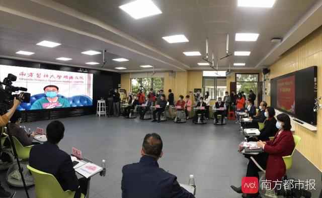 郭文海寄语顺德学子：将医护人员的抗疫精力作为尽力进修的动力