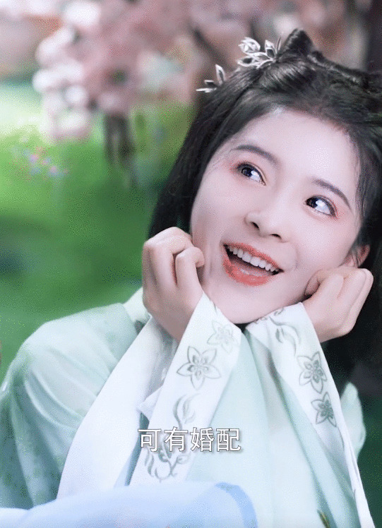 权宠刁妃：为了还债卖起了口水巾？观众：这口胃还真是重