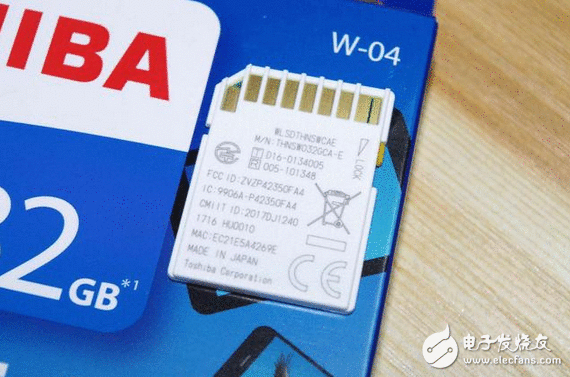 第四代WiFi存储卡全新上市 给老相机插上无线的翅膀 东芝存储FlashAir SD卡