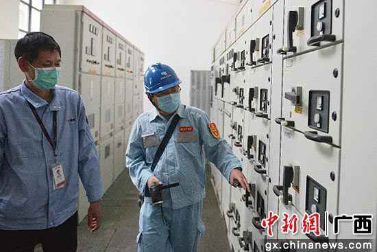  记五一劳动奖章得到者张浩：零失误的“保电先锋”