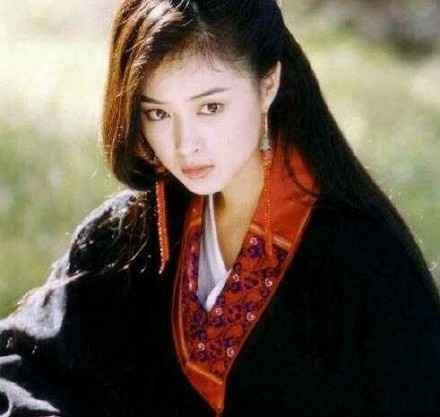 蒋欣早年跑龙套照片曝光 搁此刻没剧组敢要