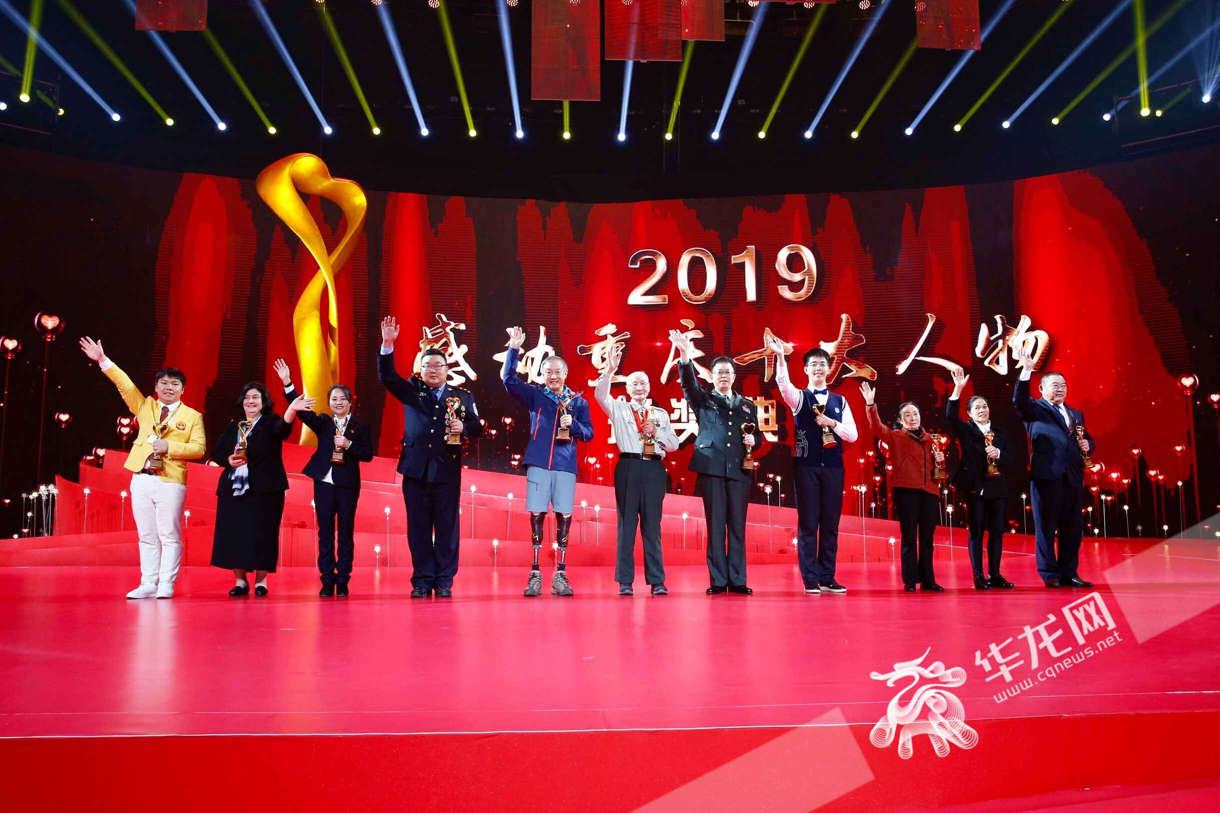 是爱是暖是空想 冬夜里这些人这些事打动一座城