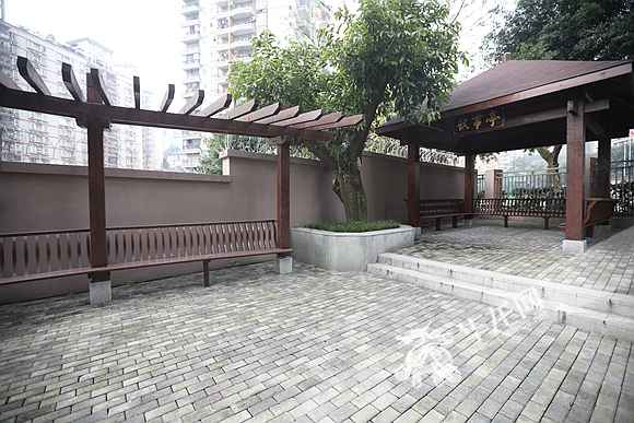 实现都市更新晋升都市品质 重庆老旧小区改革“体面”悦目 “里子”好用