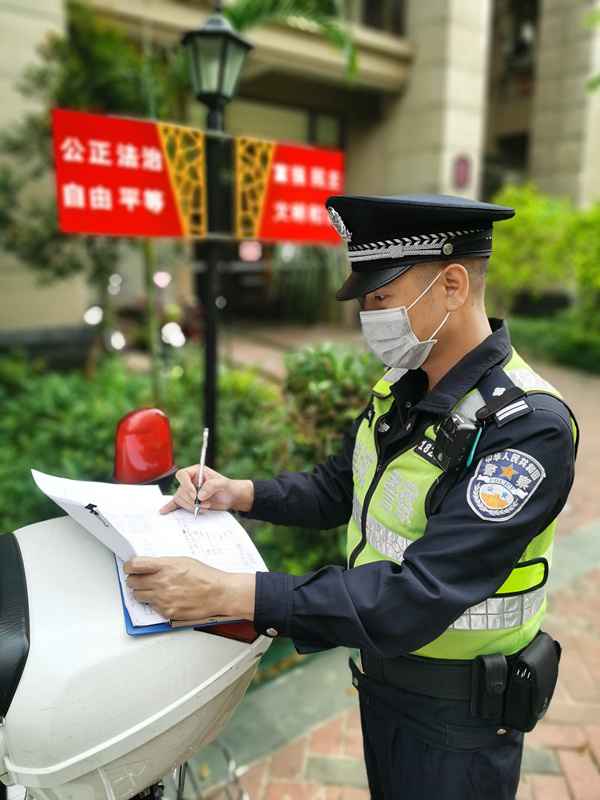 佛山民警抗疫故事：一天排查数十户住民，曾发烧而自责幸未传染